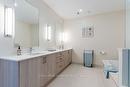 3633 Ferretti Crt, Innisfil, ON  - Indoor Photo Showing Bathroom 