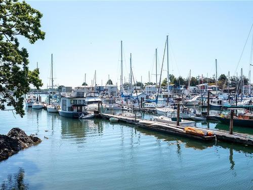 407-847 Dunsmuir Rd, Esquimalt, BC - Outdoor With Body Of Water With View