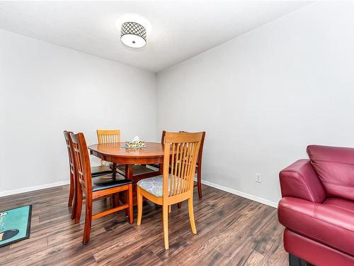 309-898 Vernon Ave, Saanich, BC - Indoor Photo Showing Dining Room