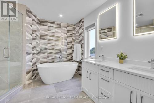 485 Hartleigh Avenue, Ottawa, ON - Indoor Photo Showing Bathroom