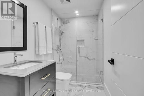 485 Hartleigh Avenue, Ottawa, ON - Indoor Photo Showing Bathroom