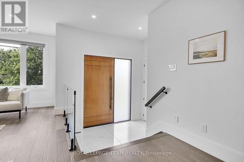 485 Hartleigh Avenue, Ottawa, ON - Indoor Photo Showing Other Room