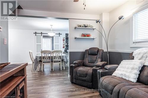 395 Nelson Street, Stratford, ON - Indoor Photo Showing Living Room