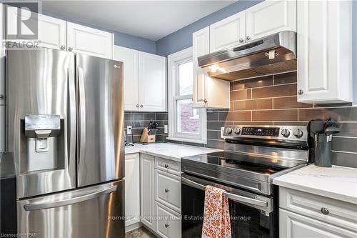 395 Nelson Street, Stratford, ON - Indoor Photo Showing Kitchen