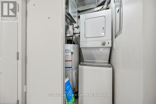 113 - 1440 Gordon Street, Guelph (Pine Ridge), ON - Indoor Photo Showing Laundry Room