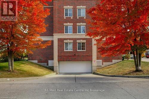 113 - 1440 Gordon Street, Guelph (Pine Ridge), ON - Outdoor