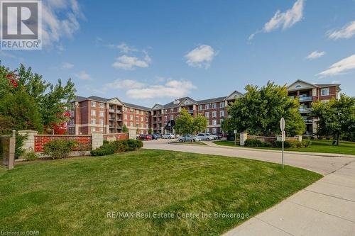 113 - 1440 Gordon Street, Guelph (Pine Ridge), ON - Outdoor With Facade