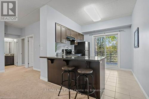 113 - 1440 Gordon Street, Guelph (Pine Ridge), ON - Indoor Photo Showing Kitchen