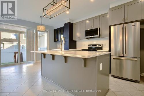 704 Devario Crescent, Ottawa, ON - Indoor Photo Showing Kitchen With Stainless Steel Kitchen With Upgraded Kitchen