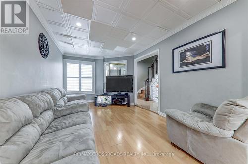 1 Shadowood Court, Toronto, ON - Indoor Photo Showing Living Room