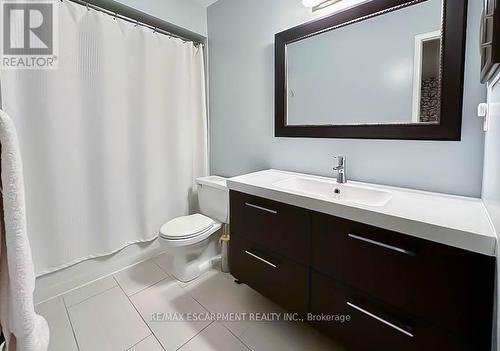 69 Vail Meadows Crescent, Clarington, ON - Indoor Photo Showing Bathroom