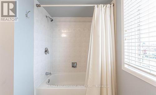 69 Vail Meadows Crescent, Clarington, ON - Indoor Photo Showing Bathroom