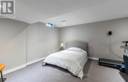 69 Vail Meadows Crescent, Clarington, ON - Indoor Photo Showing Bedroom