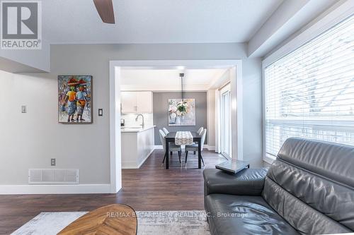 69 Vail Meadows Crescent, Clarington, ON - Indoor Photo Showing Living Room