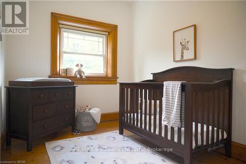 310 Northumberland Street, North Dumfries, ON - Indoor Photo Showing Bedroom