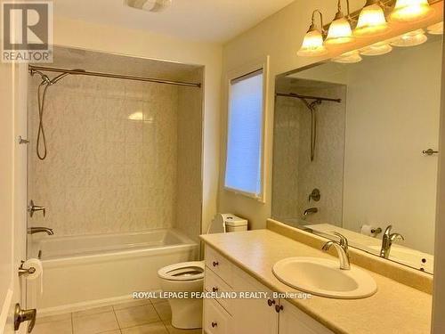 15 Goldeneye Drive, East Gwillimbury, ON - Indoor Photo Showing Bathroom