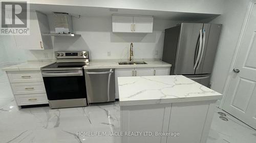 642 Peter Rupert Avenue, Vaughan, ON - Indoor Photo Showing Kitchen With Stainless Steel Kitchen With Double Sink