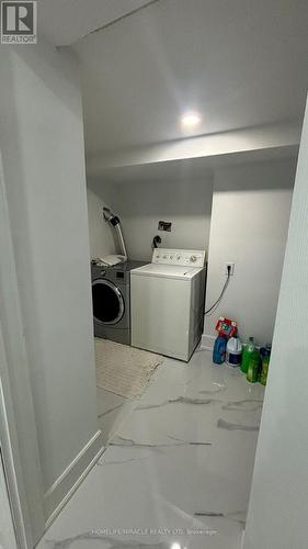 642 Peter Rupert Avenue, Vaughan, ON - Indoor Photo Showing Laundry Room