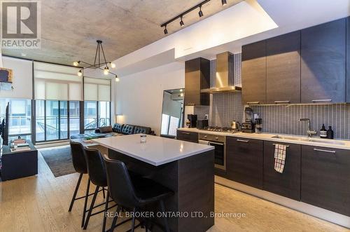 618 - 90 Broadview Avenue, Toronto, ON - Indoor Photo Showing Kitchen With Upgraded Kitchen