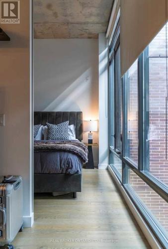 618 - 90 Broadview Avenue, Toronto, ON - Indoor Photo Showing Bedroom