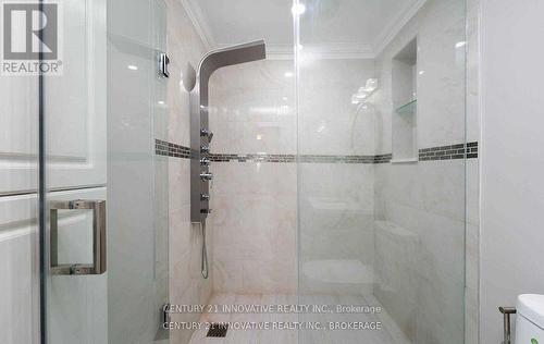 6 Heaver Drive, Whitby, ON - Indoor Photo Showing Bathroom