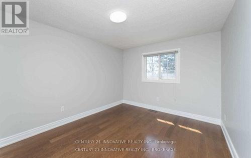 6 Heaver Drive, Whitby, ON - Indoor Photo Showing Other Room