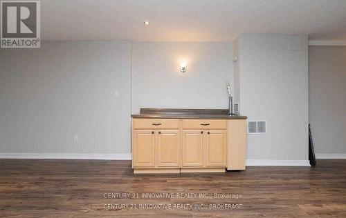 6 Heaver Drive, Whitby, ON - Indoor Photo Showing Other Room