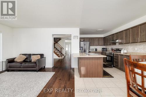 2344 Equestrian Crescent, Oshawa, ON - Indoor Photo Showing Other Room