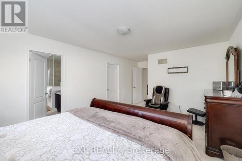 2344 Equestrian Crescent, Oshawa, ON - Indoor Photo Showing Bedroom