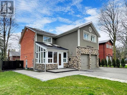 Bsmt - 238 Rumble Avenue, Richmond Hill, ON - Outdoor