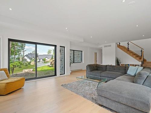 Salle familiale - 710 Rue Du Mont-Blanc, Saint-Sauveur, QC - Indoor Photo Showing Living Room