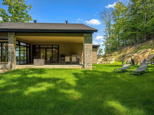 Cour - 710 Rue Du Mont-Blanc, Saint-Sauveur, QC - Outdoor With Deck Patio Veranda