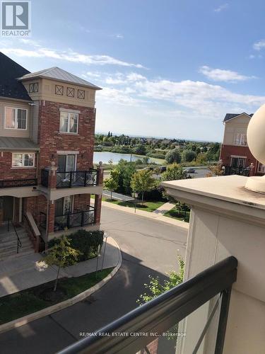 09 - 47 Hays Boulevard, Oakville, ON - Outdoor