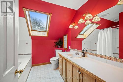 250 Albert Street, Arnprior, ON - Indoor Photo Showing Bathroom