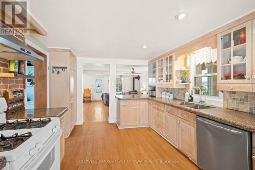 250 Albert Street, Arnprior, ON - Indoor Photo Showing Kitchen With Double Sink