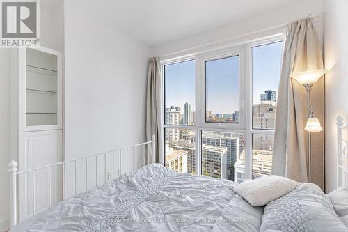 2707 - 7 Greenville Street, Toronto, ON - Indoor Photo Showing Bedroom