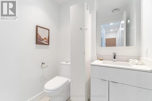 2707 - 7 Greenville Street, Toronto, ON - Indoor Photo Showing Bathroom