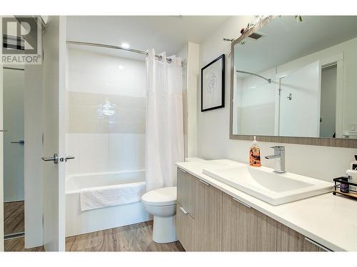 1775 Chapman Place Unit# 111 Lot# Sl10, Kelowna, BC - Indoor Photo Showing Bathroom