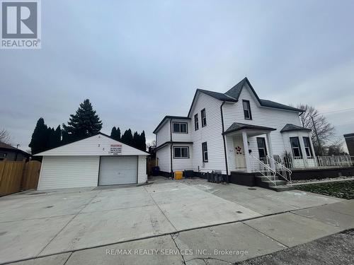 209 Murray Street, Chatham-Kent, ON - Outdoor With Facade