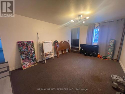 209 Murray Street, Chatham-Kent, ON - Indoor Photo Showing Other Room