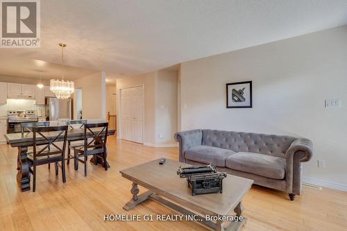 80 - 320 Ambleside Drive, London, ON - Indoor Photo Showing Living Room