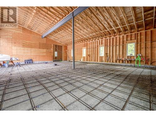 40 Lidstone Road, Salmon Arm, BC - Indoor Photo Showing Other Room