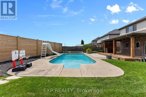 199 Tuliptree Road, Thorold, ON - Outdoor With In Ground Pool