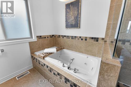 199 Tuliptree Road, Thorold, ON - Indoor Photo Showing Bathroom