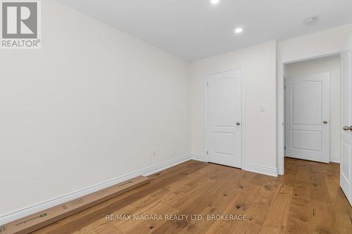 9 Bruton Street N, Thorold (557 - Thorold Downtown), ON - Indoor Photo Showing Other Room