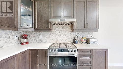 220 Fleetwood Drive, Oshawa, ON - Indoor Photo Showing Kitchen