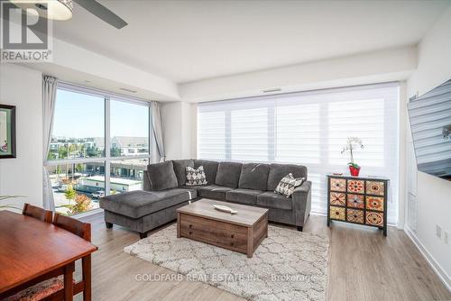 317 - 415 Sea Ray Avenue, Innisfil, ON - Indoor Photo Showing Living Room