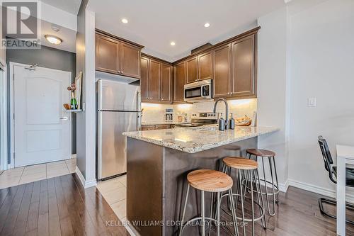 510 - 5327 Upper Middle Road, Burlington, ON - Indoor Photo Showing Kitchen With Upgraded Kitchen