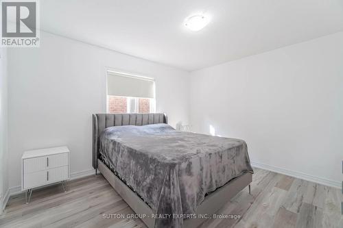 78 Vanderpool Crescent, Brampton, ON - Indoor Photo Showing Bedroom