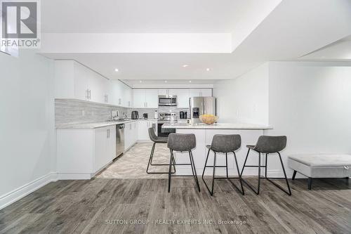 78 Vanderpool Crescent, Brampton, ON - Indoor Photo Showing Kitchen